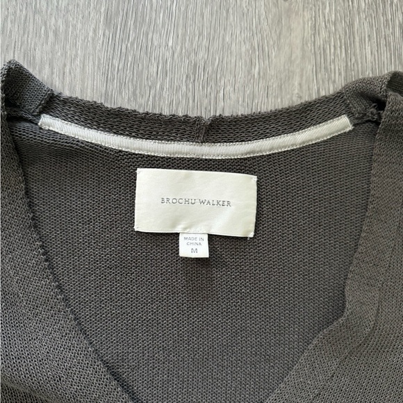 Gray Brochu Walker V-neck Cotton cozy casual Sweater Size medium - Picture 2 of 5
